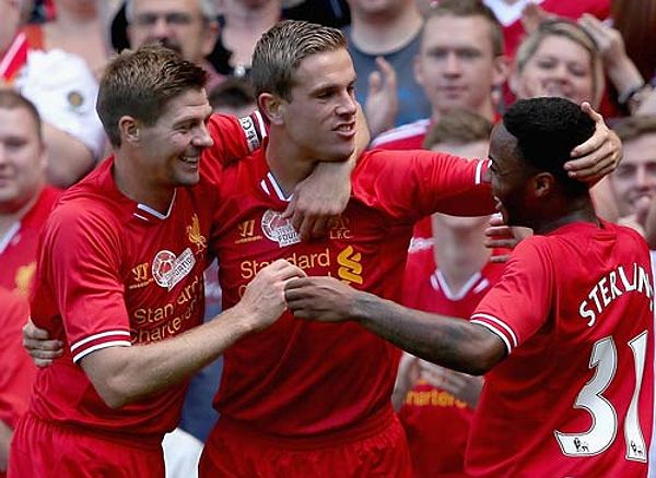 Gerrard, Henderson và Sterling là nòng cốt hàng tiền vệ tuyển Anh